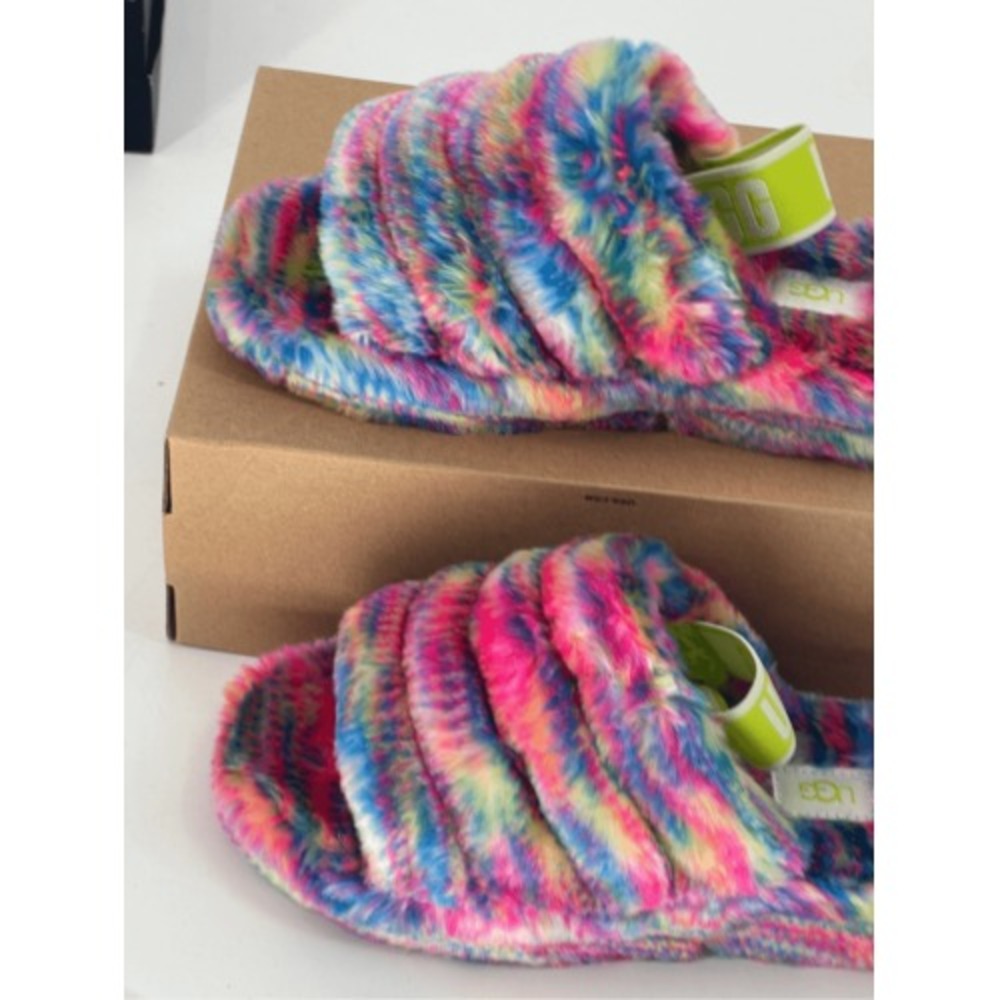 UGG Slippers Women 6 Rainbow Fluff Yeah Pixelate Faux Fur New‎ - Picture 2 of 8
